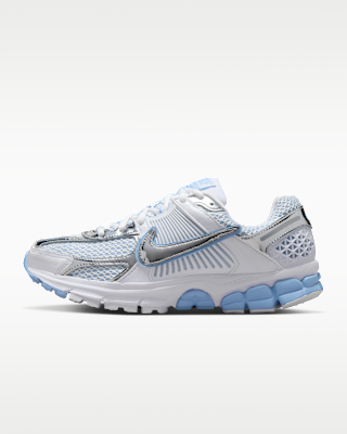Nike Zoom Vomero 5 in White / Aluminum / Football Grey / Metallic Silver