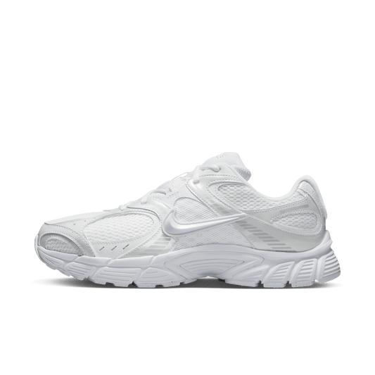 Nike V5 RNR in White / Black / Metallic Silver